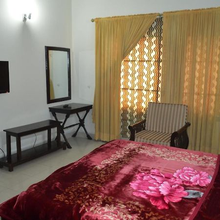 Tourist Hub Islamabad Bed and Breakfast Eksteriør billede