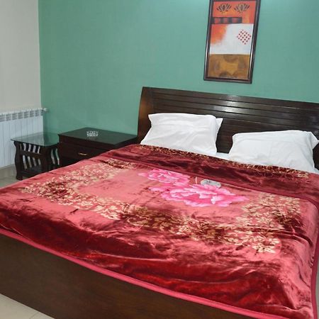 Tourist Hub Islamabad Bed and Breakfast Eksteriør billede