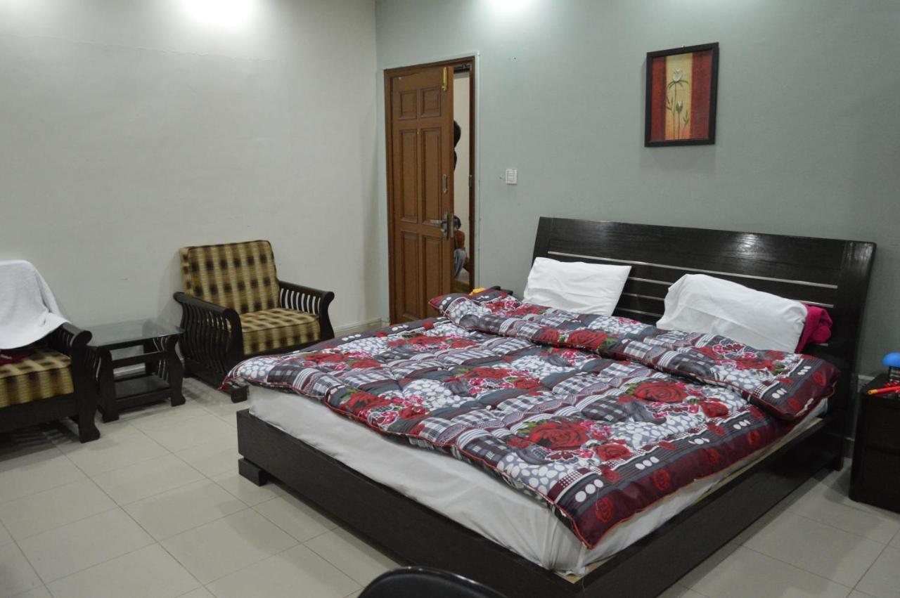 Tourist Hub Islamabad Bed and Breakfast Eksteriør billede