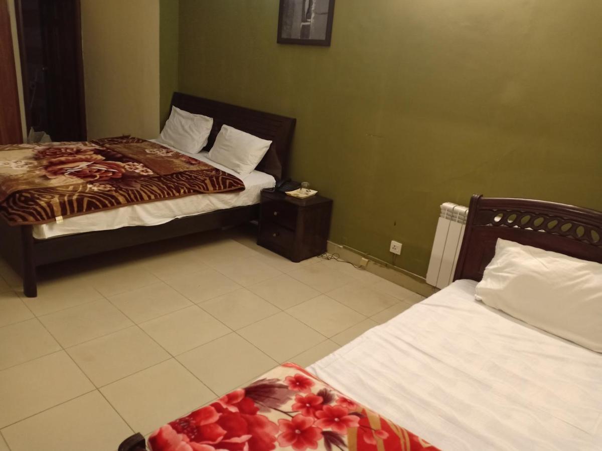 Tourist Hub Islamabad Bed and Breakfast Eksteriør billede
