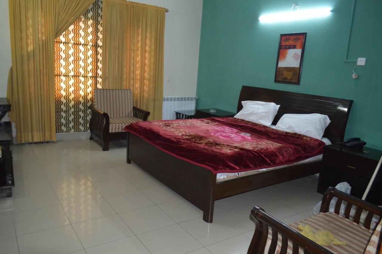 Tourist Hub Islamabad Bed and Breakfast Eksteriør billede