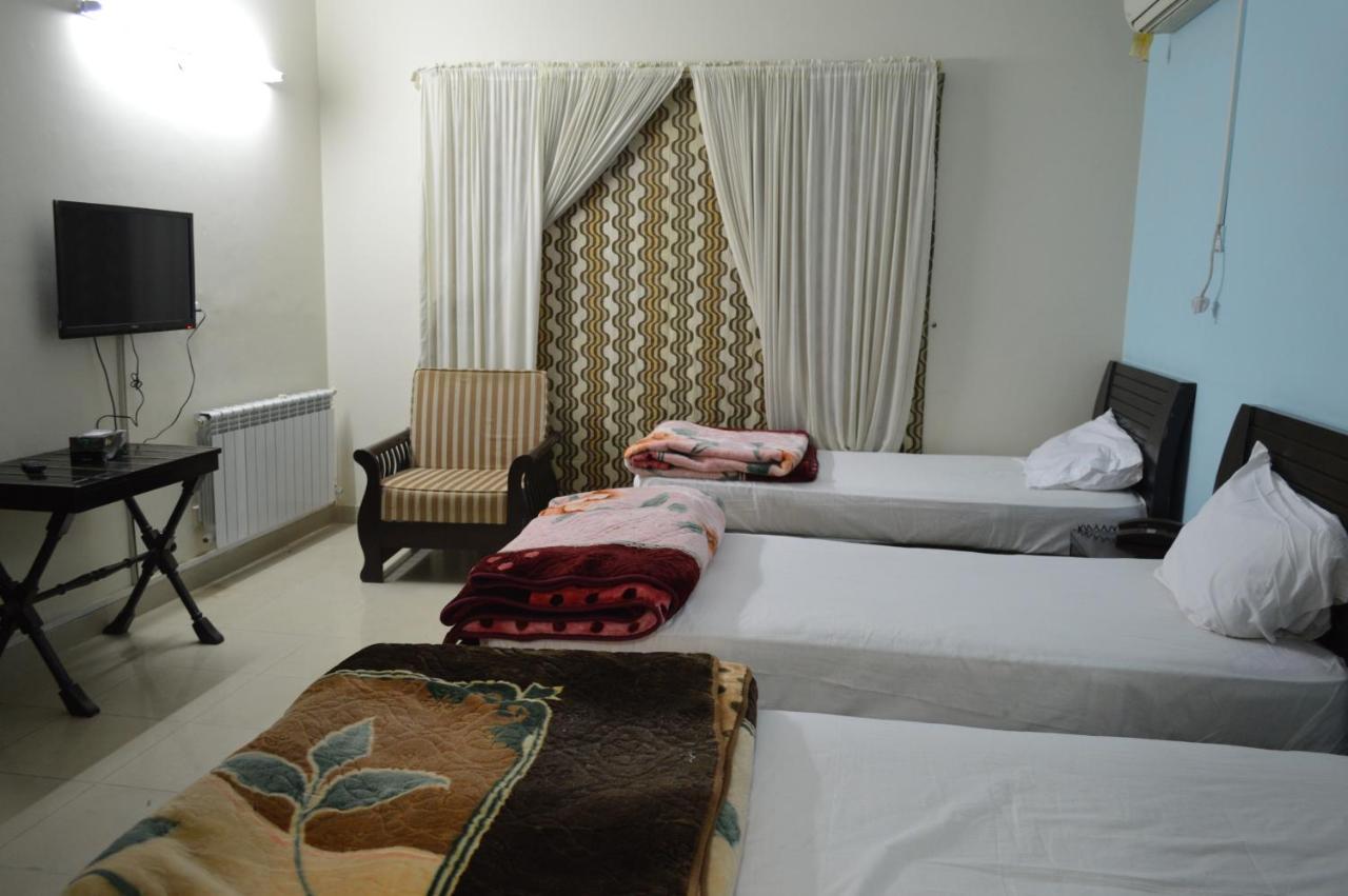 Tourist Hub Islamabad Bed and Breakfast Eksteriør billede